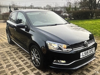 Used Volkswagen Polo 2015 for sale - 78414859: Photo