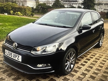 Used Volkswagen Polo 2015 for sale - 78414859: Photo