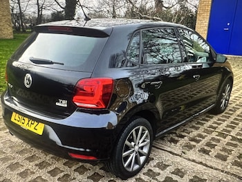 Used Volkswagen Polo 2015 for sale - 78414859: Photo