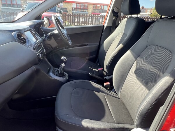 Used Hyundai i10 2019 for sale - 76186653: Photo 10