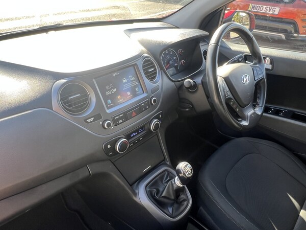 Used Hyundai i10 2019 for sale - 76186653: Photo 11