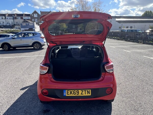 Used Hyundai i10 2019 for sale - 76186653: Photo 15