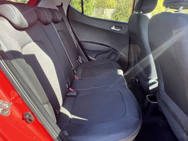 Used Hyundai i10 2019 for sale - 76186653: Photo 17