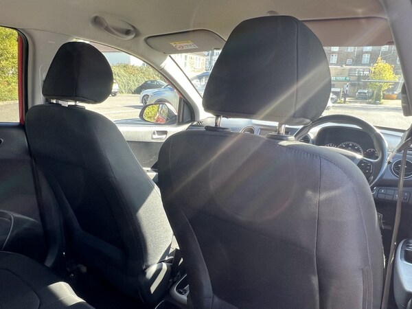 Used Hyundai i10 2019 for sale - 76186653: Photo 18