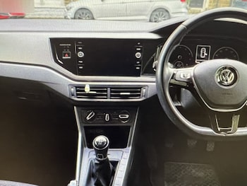 Used Volkswagen Polo 2018 for sale - 78538672: Photo