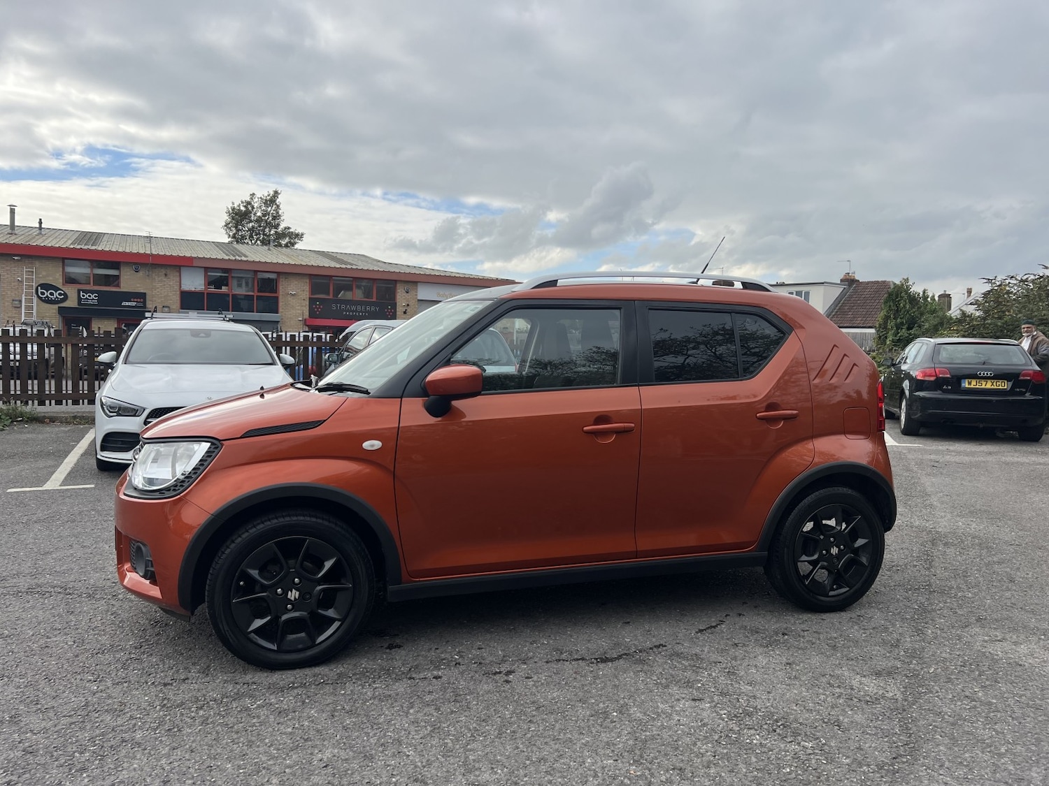 Used Suzuki Ignis 2018 for sale - 76211842: Photo 6