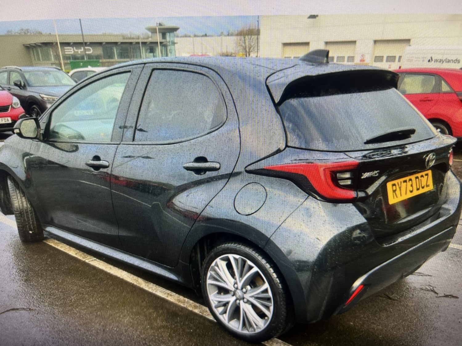 Used Toyota Yaris 2024 for sale - 77516108: Photo 2