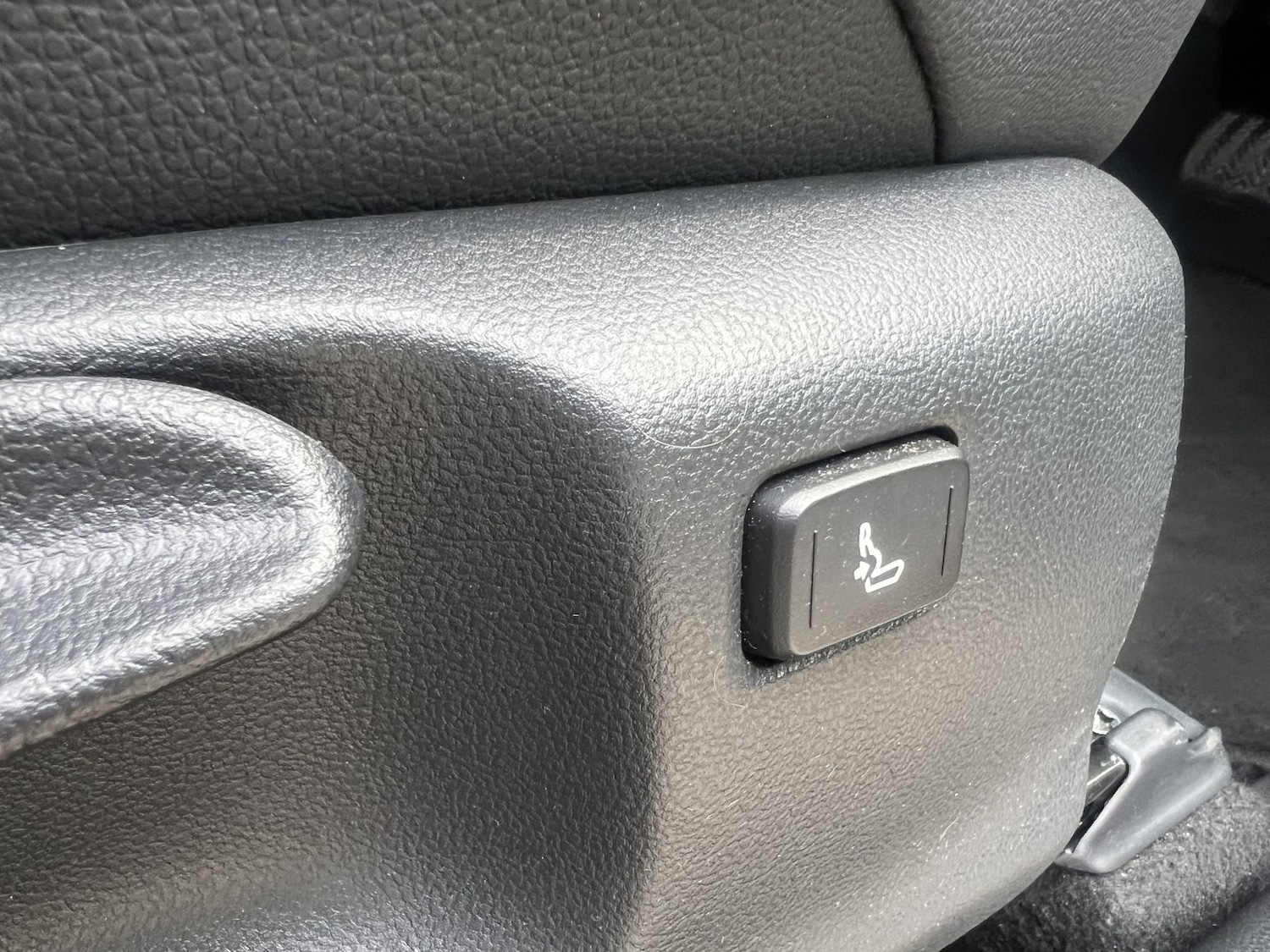 Used Toyota Yaris 2024 for sale - 77516108: Photo 33