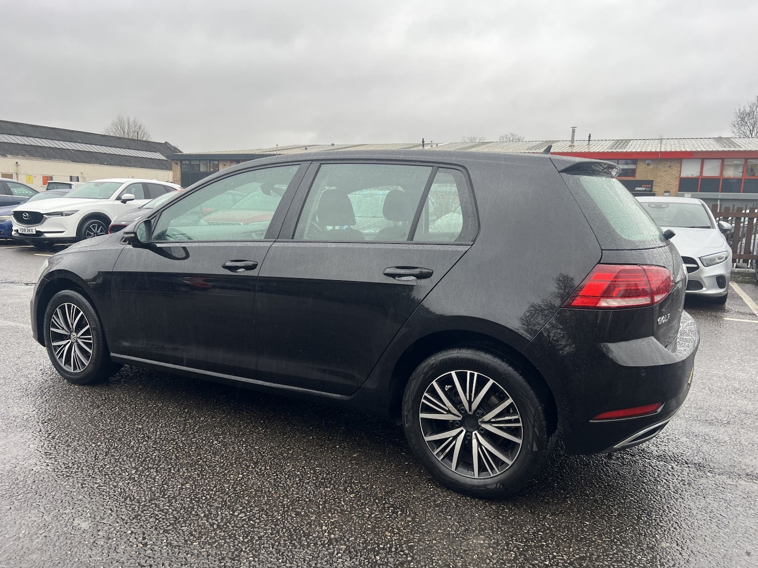 Used Volkswagen Golf 2018 for sale - 77508492: Photo 7