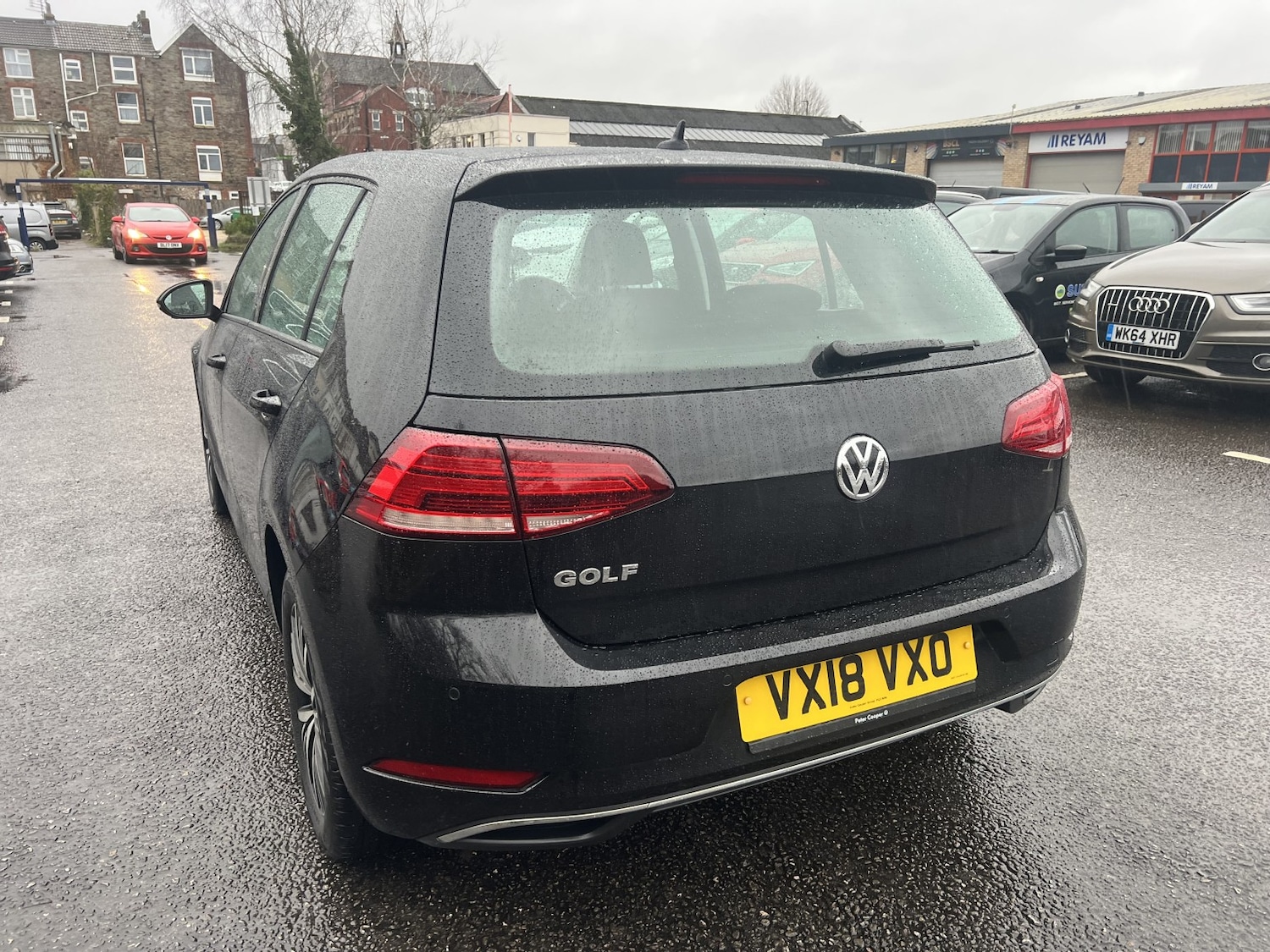 Used Volkswagen Golf 2018 for sale - 77508492: Photo 9