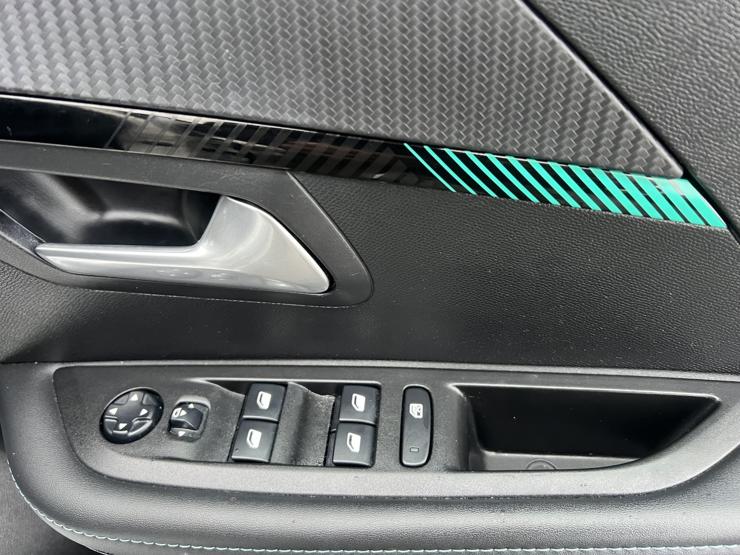 Used Peugeot 208 2020 for sale - 76968575: Photo 26