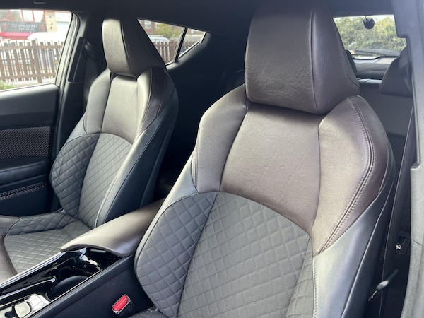 Used Toyota C-HR 2018 for sale - 76186648: Photo 12