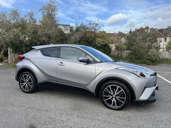 Used Toyota C-HR 2018 for sale - 76186648: Photo 3