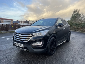 Used Hyundai Santa Fe 2015 for sale - 76807257: Photo