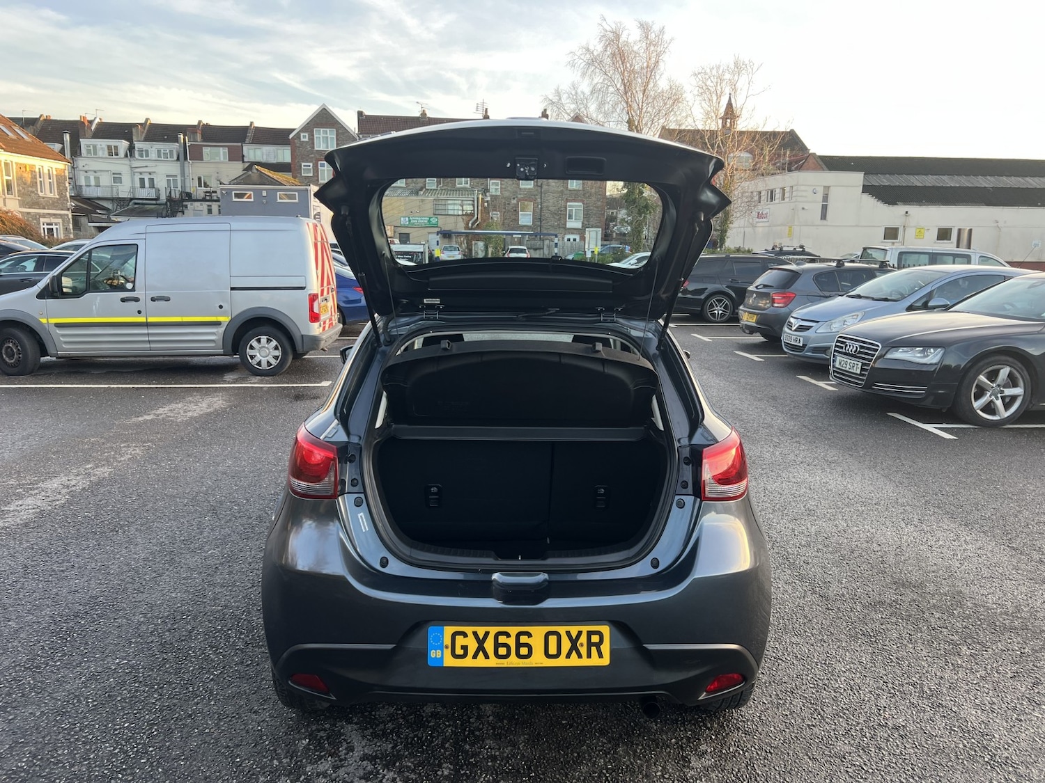 Used Mazda Mazda2 2016 for sale - 76896926: Photo 16