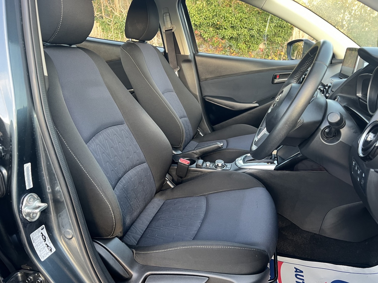 Used Mazda Mazda2 2016 for sale - 76896926: Photo 22