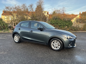 Used Mazda Mazda2 2016 for sale - 76896926: Photo