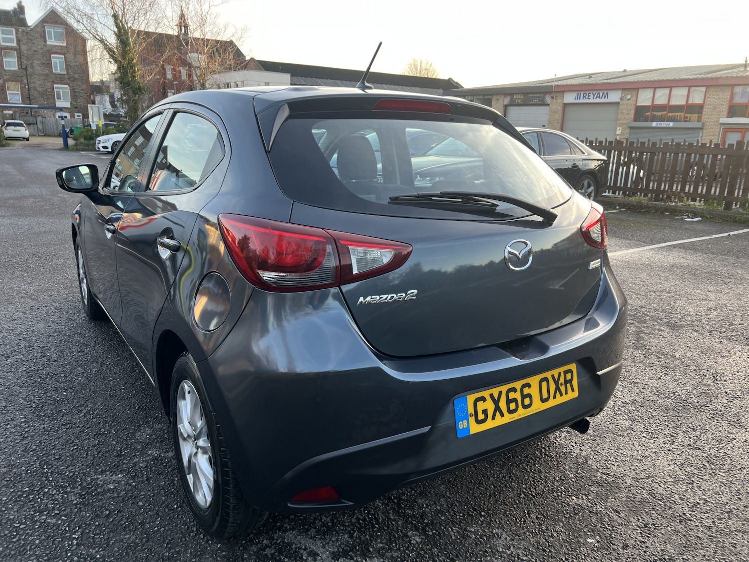 Used Mazda Mazda2 2016 for sale - 76896926: Photo 9