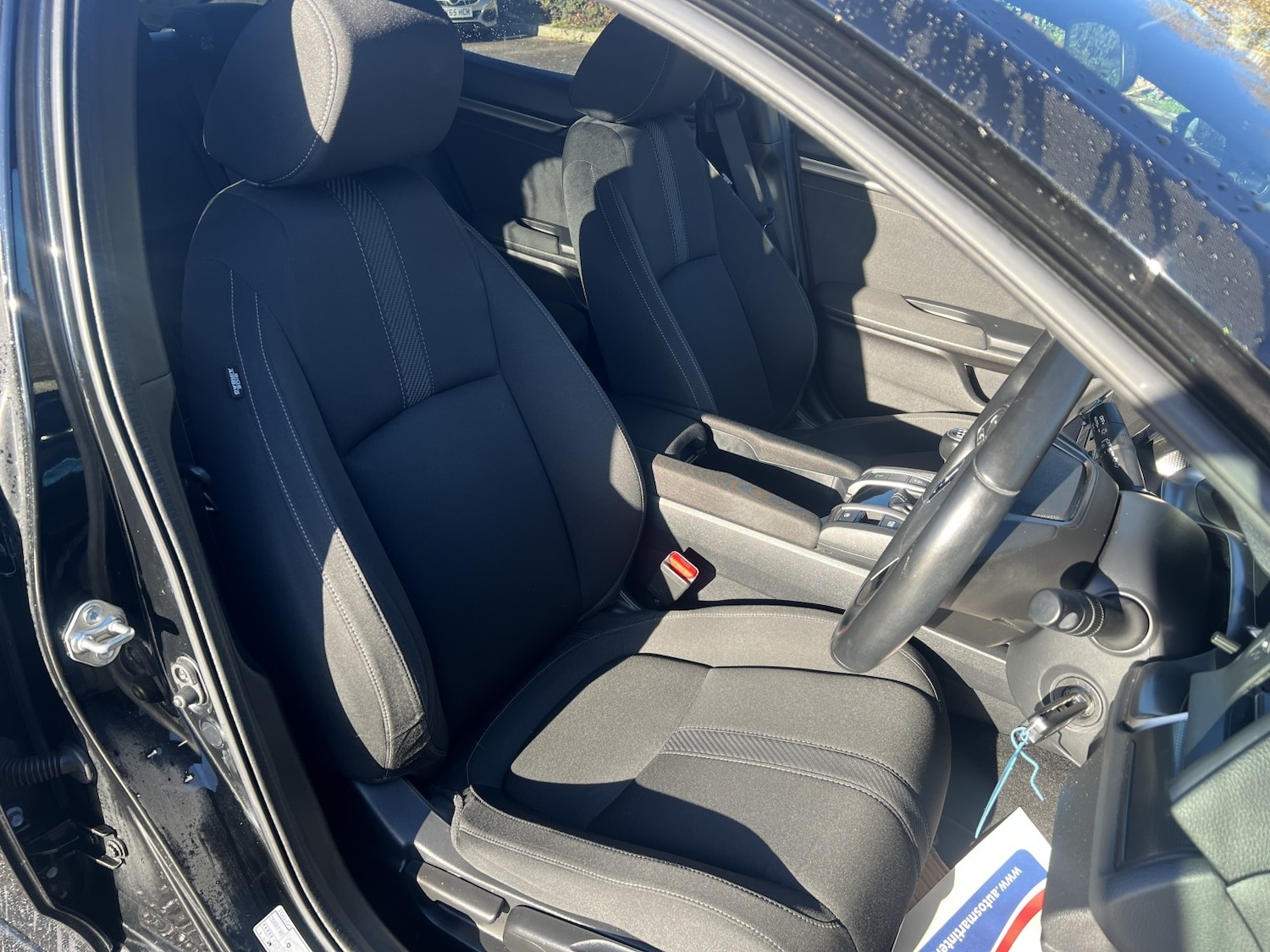 Used Honda Civic 2017 for sale - 76725650: Photo 19