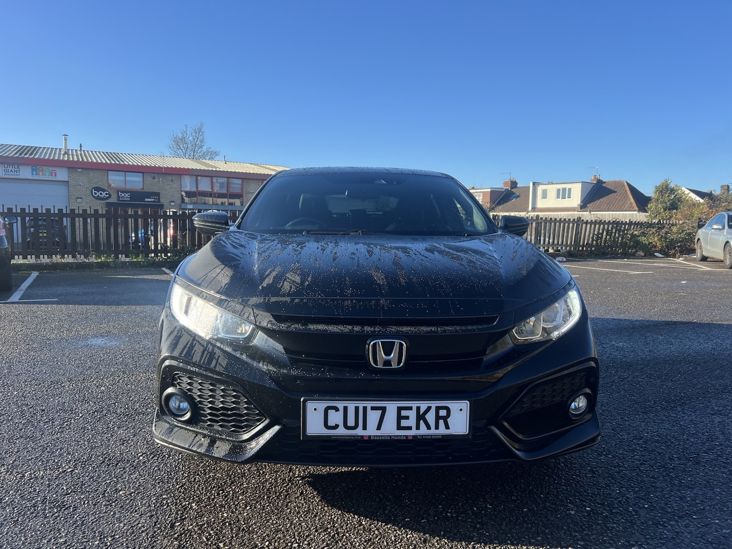 Used Honda Civic 2017 for sale - 76725650: Photo 2
