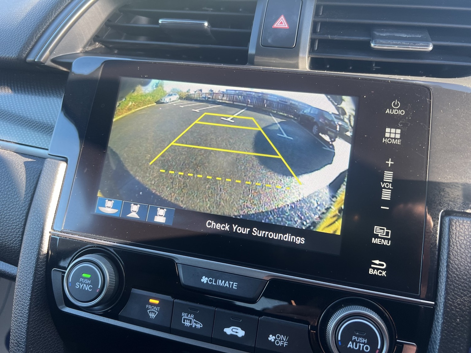 Used Honda Civic 2017 for sale - 76725650: Photo 24