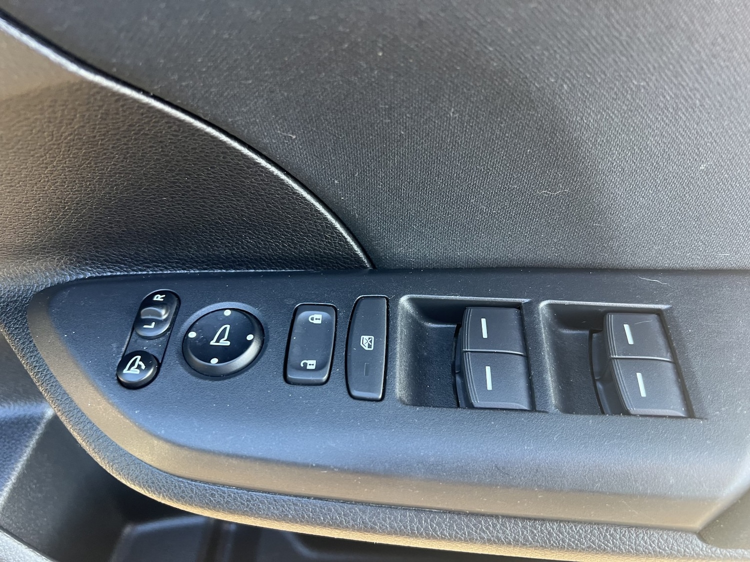 Used Honda Civic 2017 for sale - 76725650: Photo 25