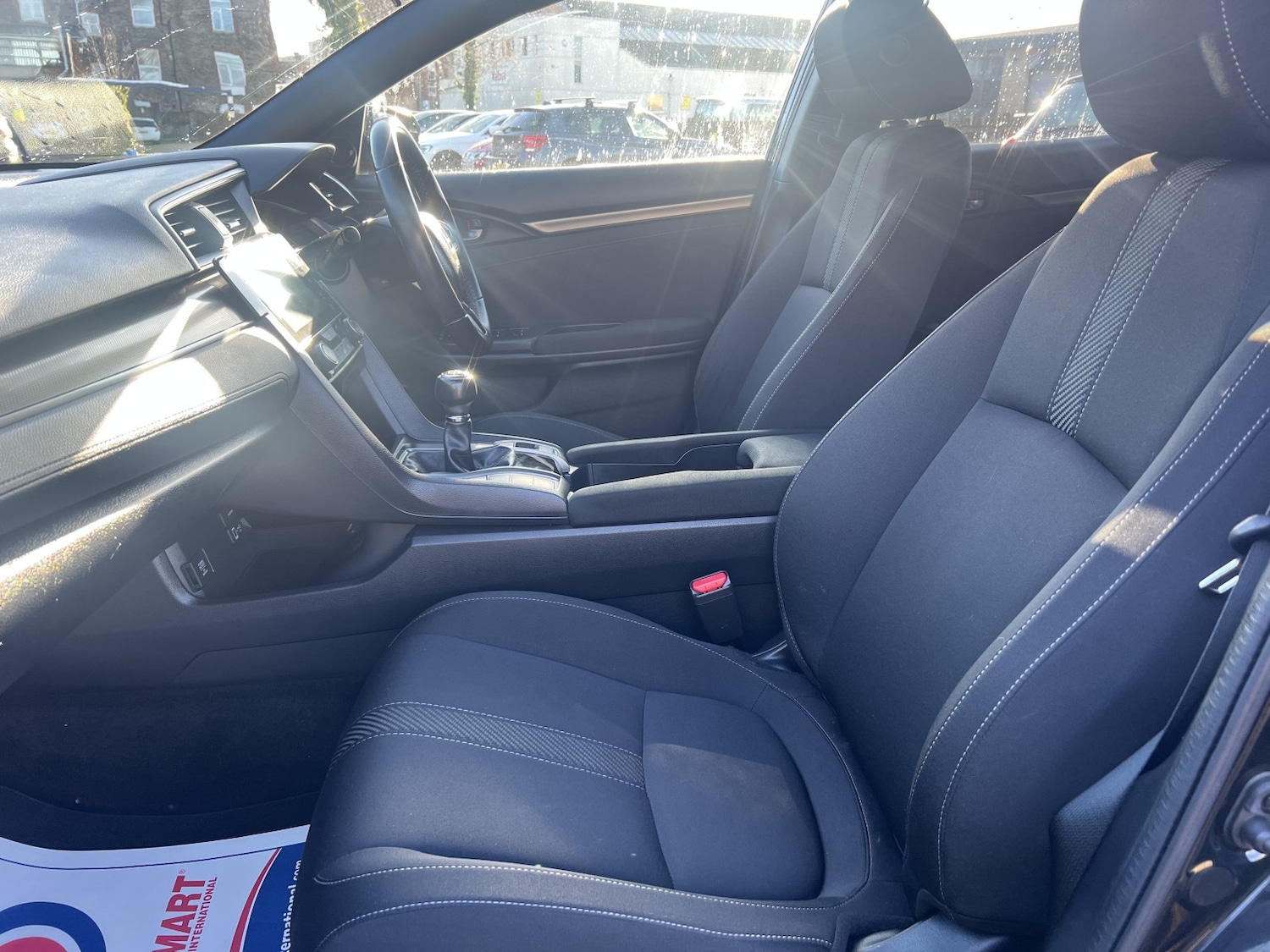 Used Honda Civic 2017 for sale - 76725650: Photo 8