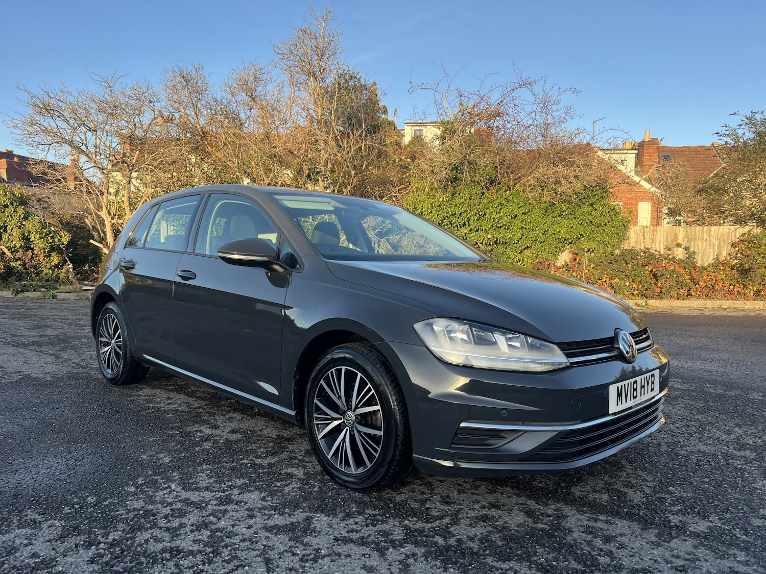 Used Volkswagen Golf 2018 for sale - 76741353: Photo 1