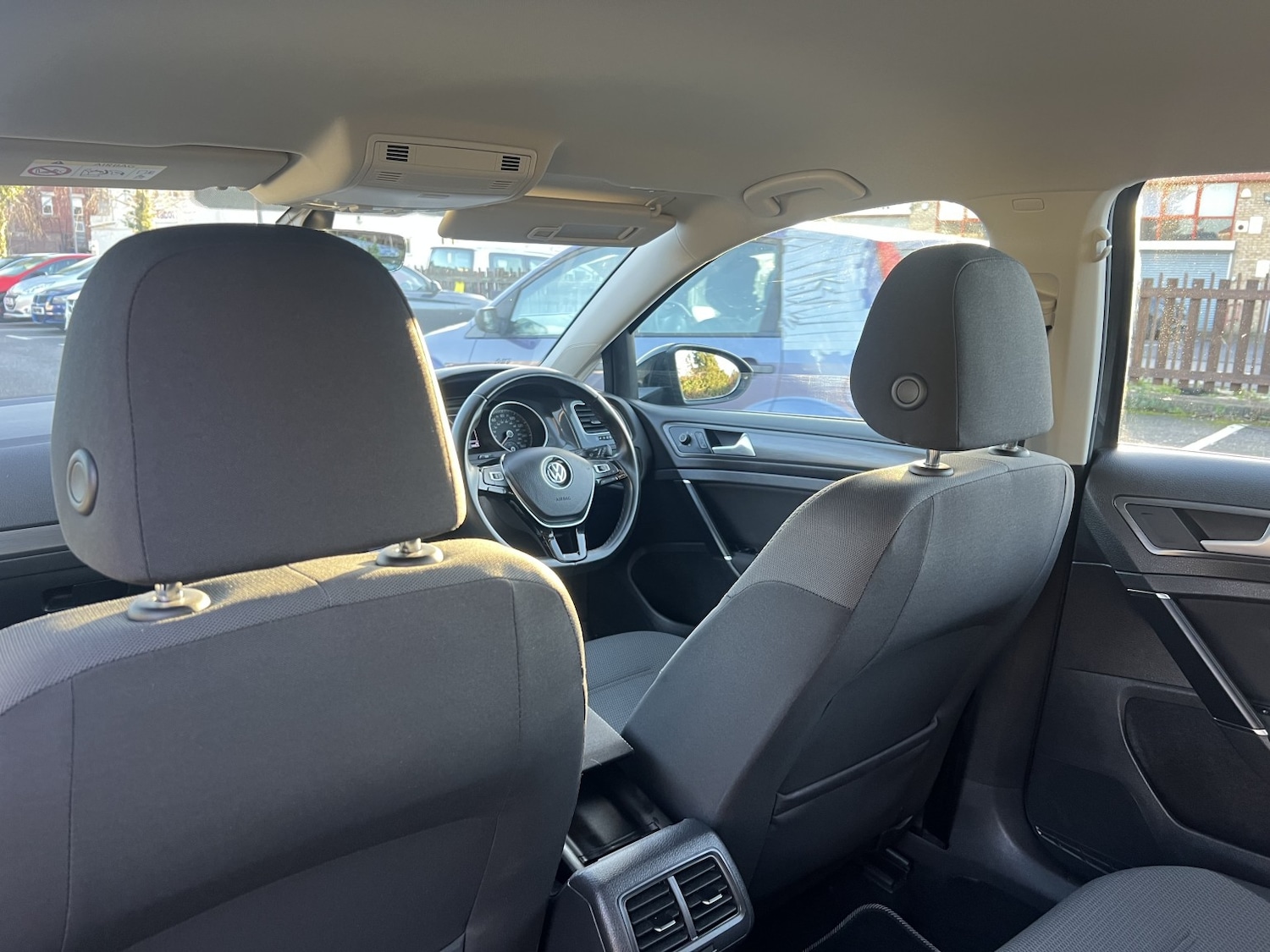 Used Volkswagen Golf 2018 for sale - 76741353: Photo 15