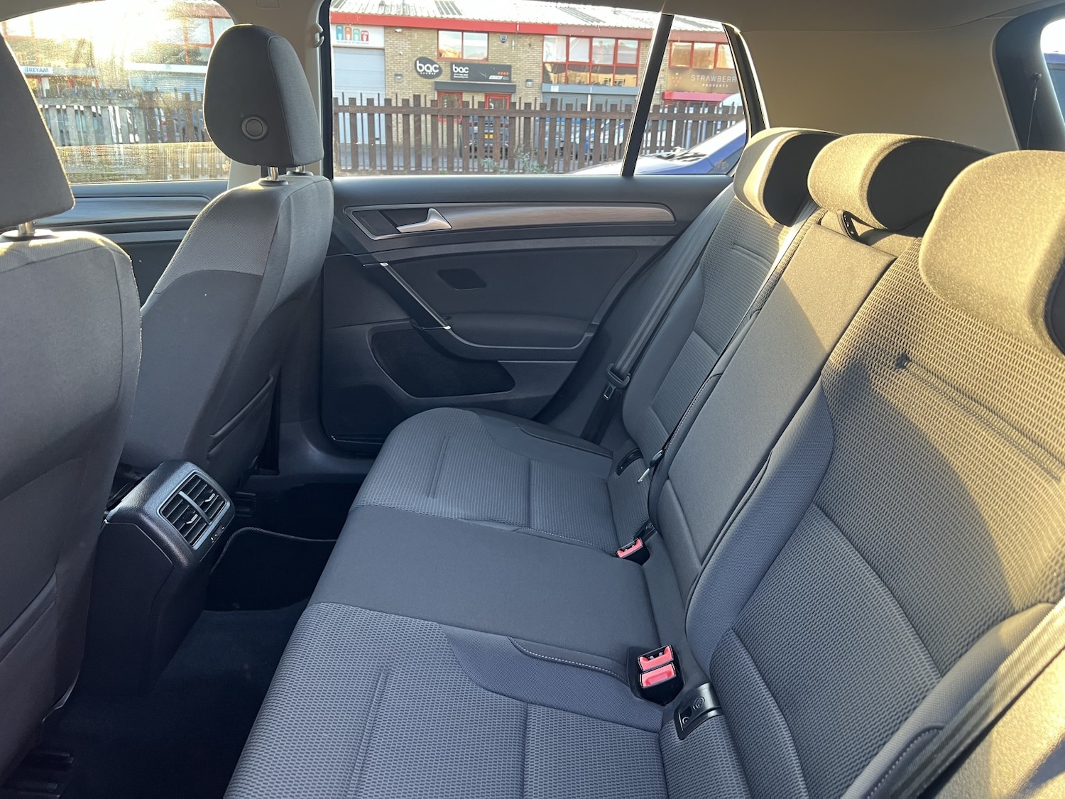 Used Volkswagen Golf 2018 for sale - 76741353: Photo 17