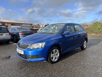 Used Skoda Fabia 2015 for sale - 77073116: Photo