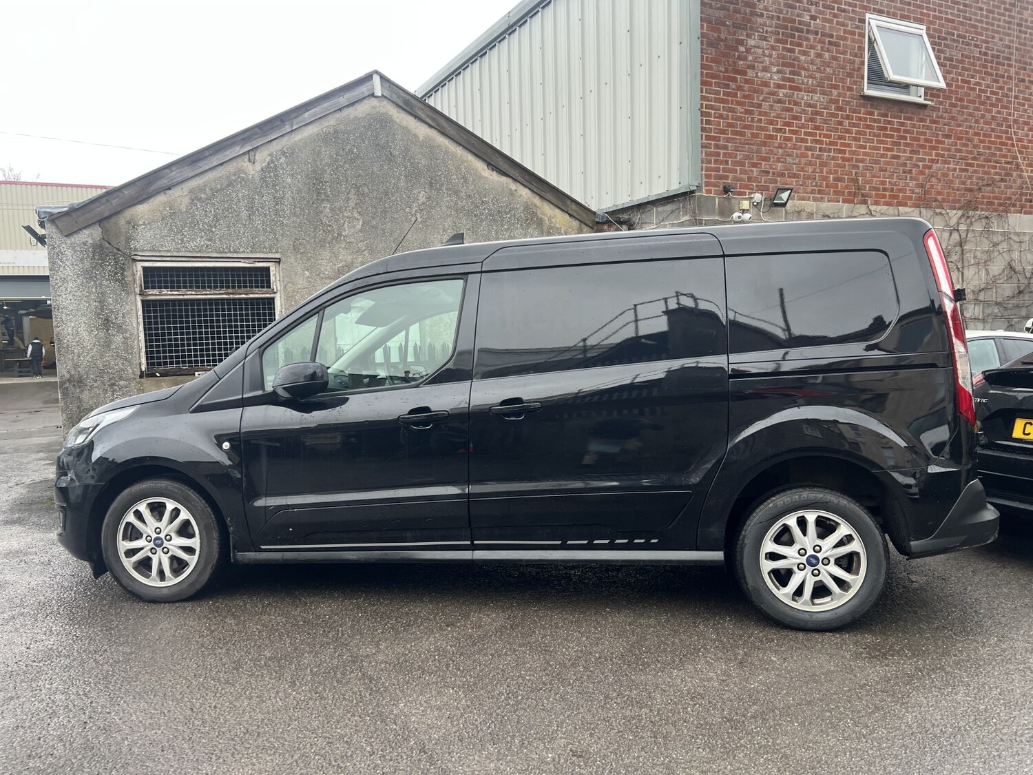 Used Ford Transit Connect 2022 for sale - 77251142: Photo 2