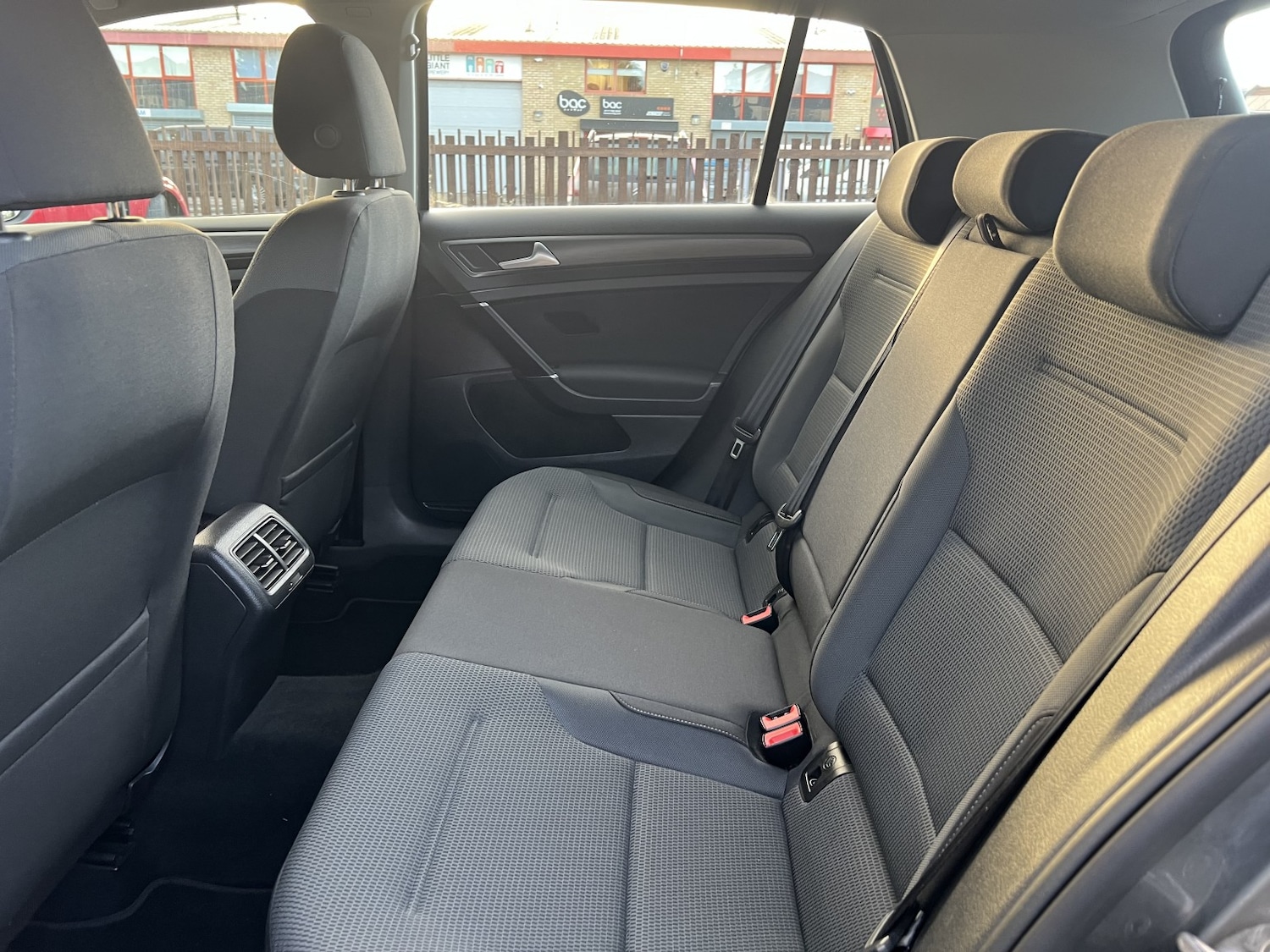 Used Volkswagen Golf 2018 for sale - 76963305: Photo 17