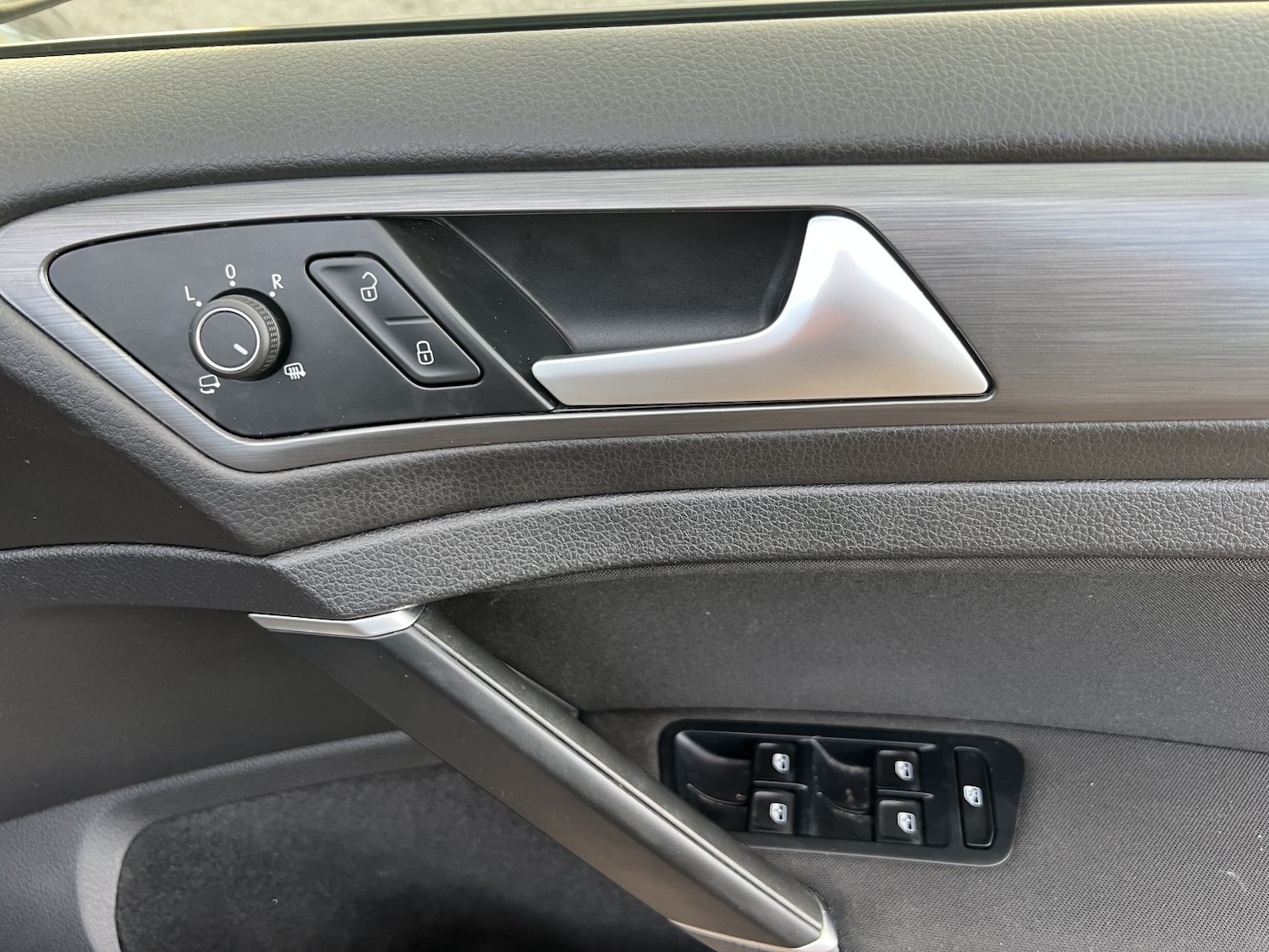 Used Volkswagen Golf 2018 for sale - 76963305: Photo 31