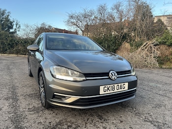 Used Volkswagen Golf 2018 for sale - 76963305: Photo