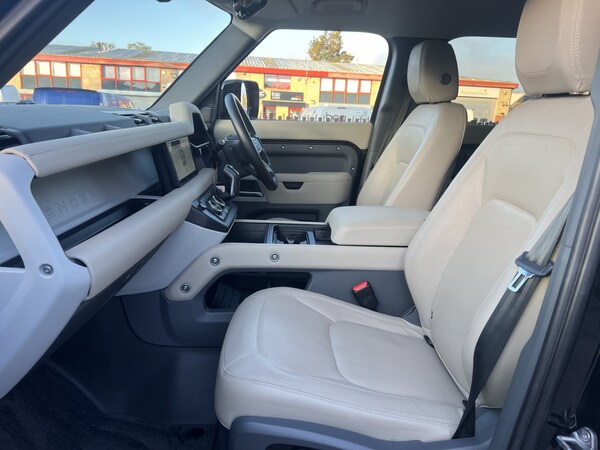 Used Land Rover Defender 110 2023 for sale - 76186730: Photo 13