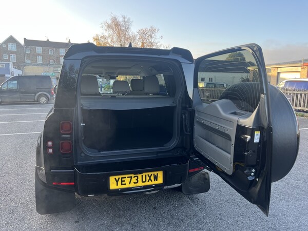 Used Land Rover Defender 110 2023 for sale - 76186730: Photo 21