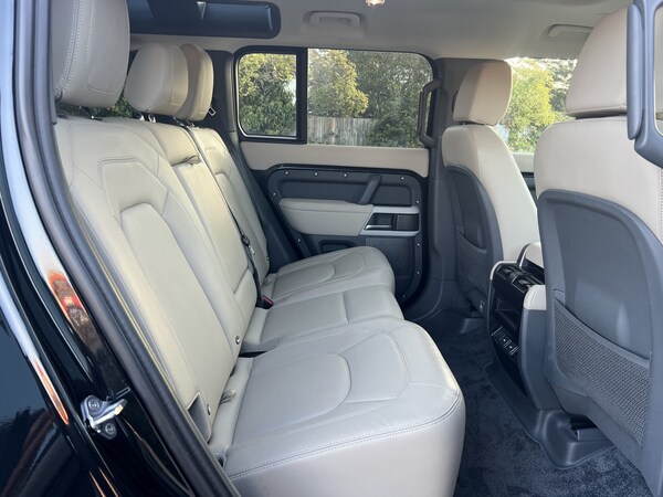 Used Land Rover Defender 110 2023 for sale - 76186730: Photo 27