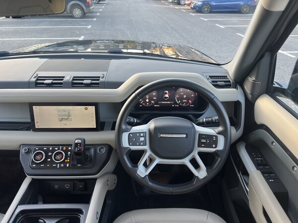 Used Land Rover Defender 110 2023 for sale - 76186730: Photo 30