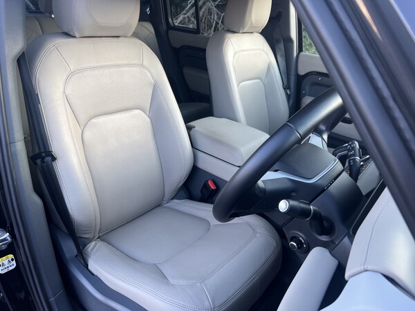 Used Land Rover Defender 110 2023 for sale - 76186730: Photo 34