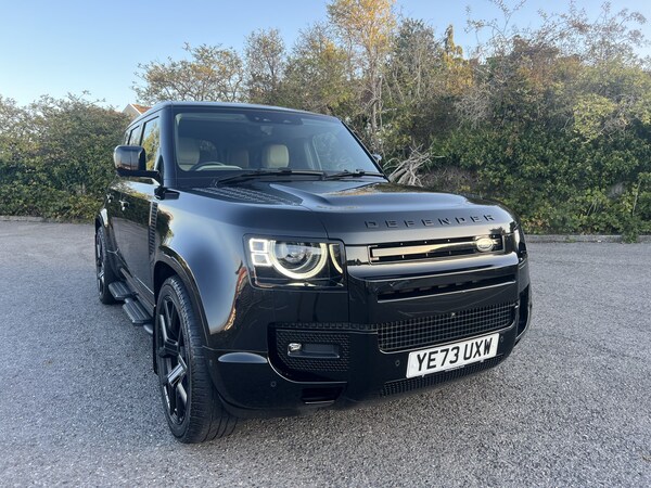 Used Land Rover Defender 110 2023 for sale - 76186730: Photo 4