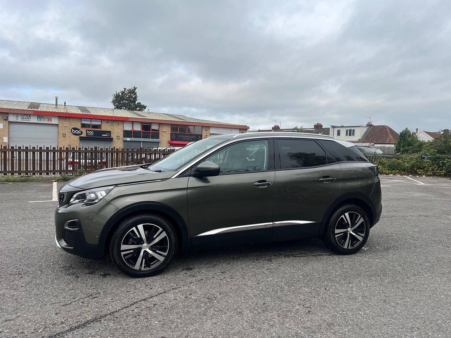 Used Peugeot 3008 2019 for sale - 76186784: Photo 6