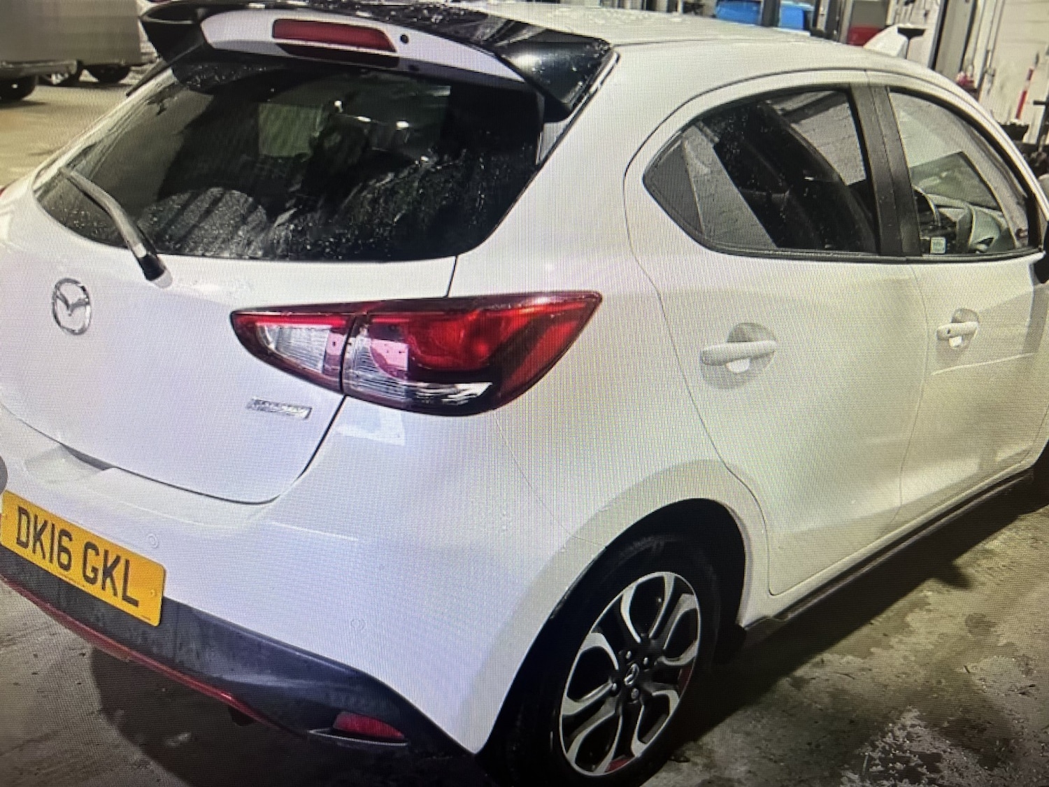 Used Mazda Mazda2 2016 for sale - 77135888: Photo 2