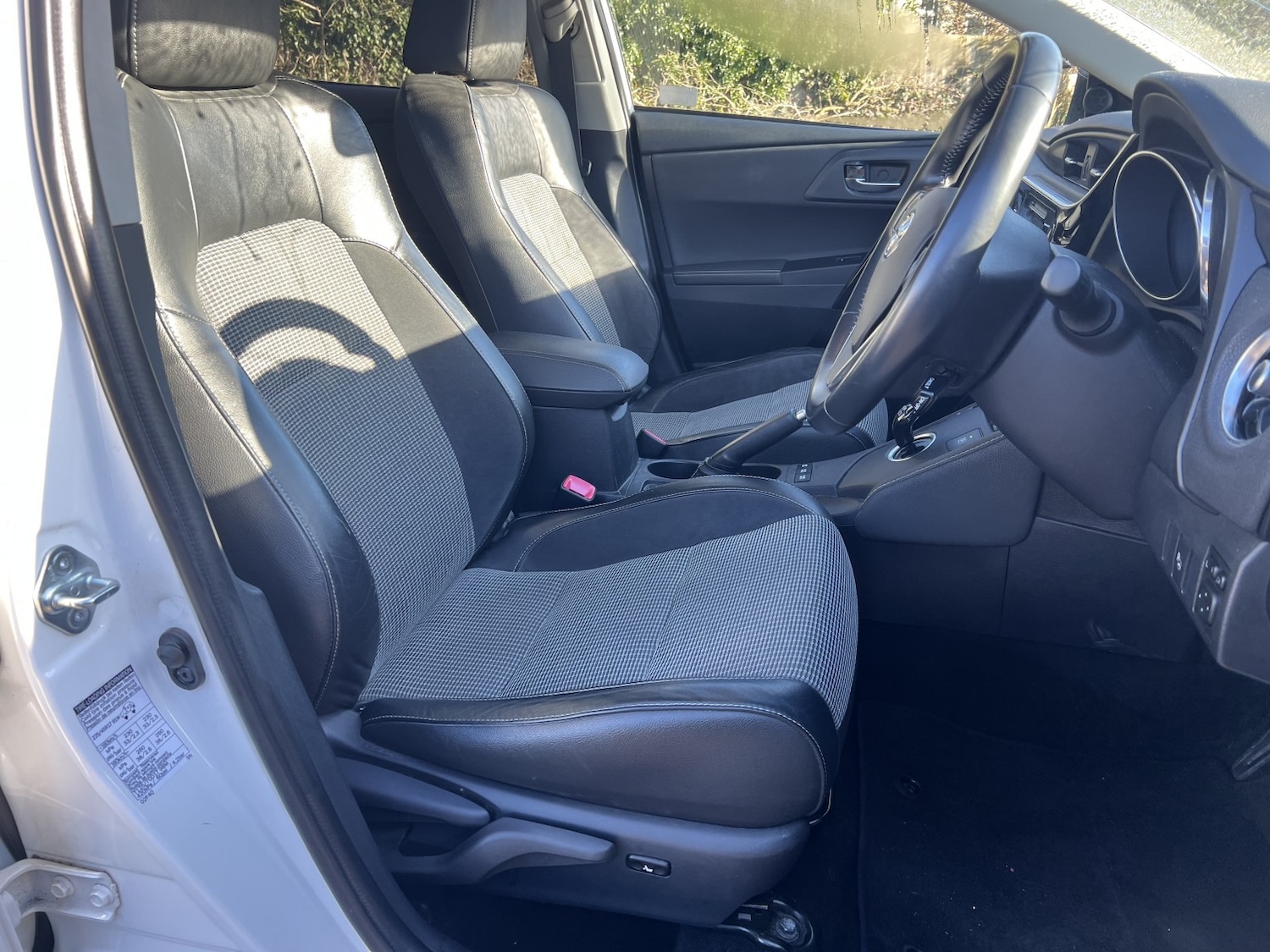 Used Toyota Auris 2016 for sale - 77465800: Photo 24