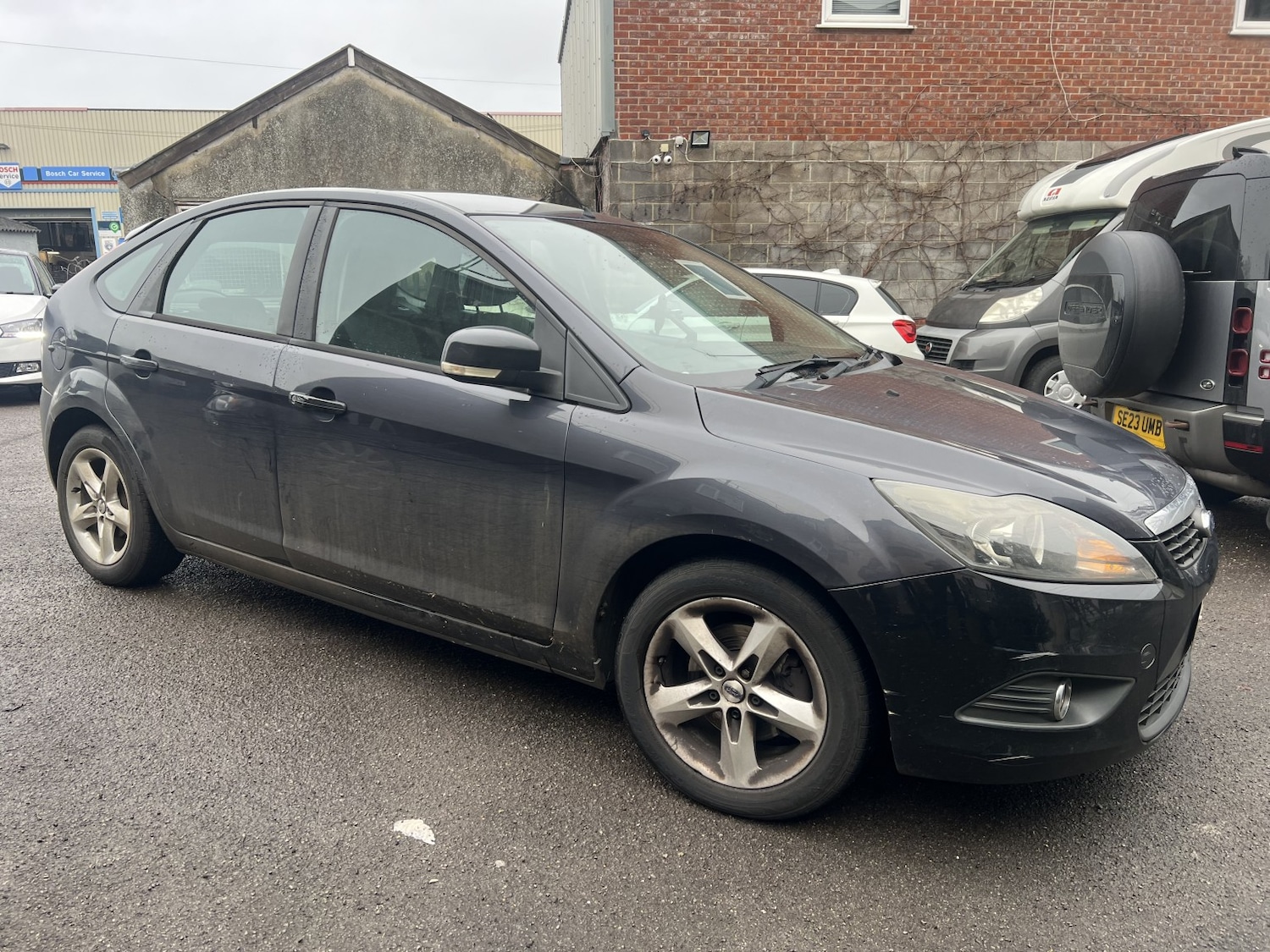 Used Ford Focus 2010 for sale - 77140746: Photo 2