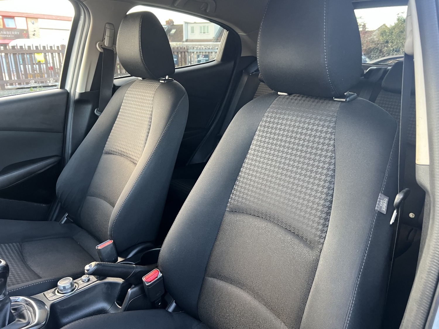 Used Mazda Mazda2 2018 for sale - 76784999: Photo 17