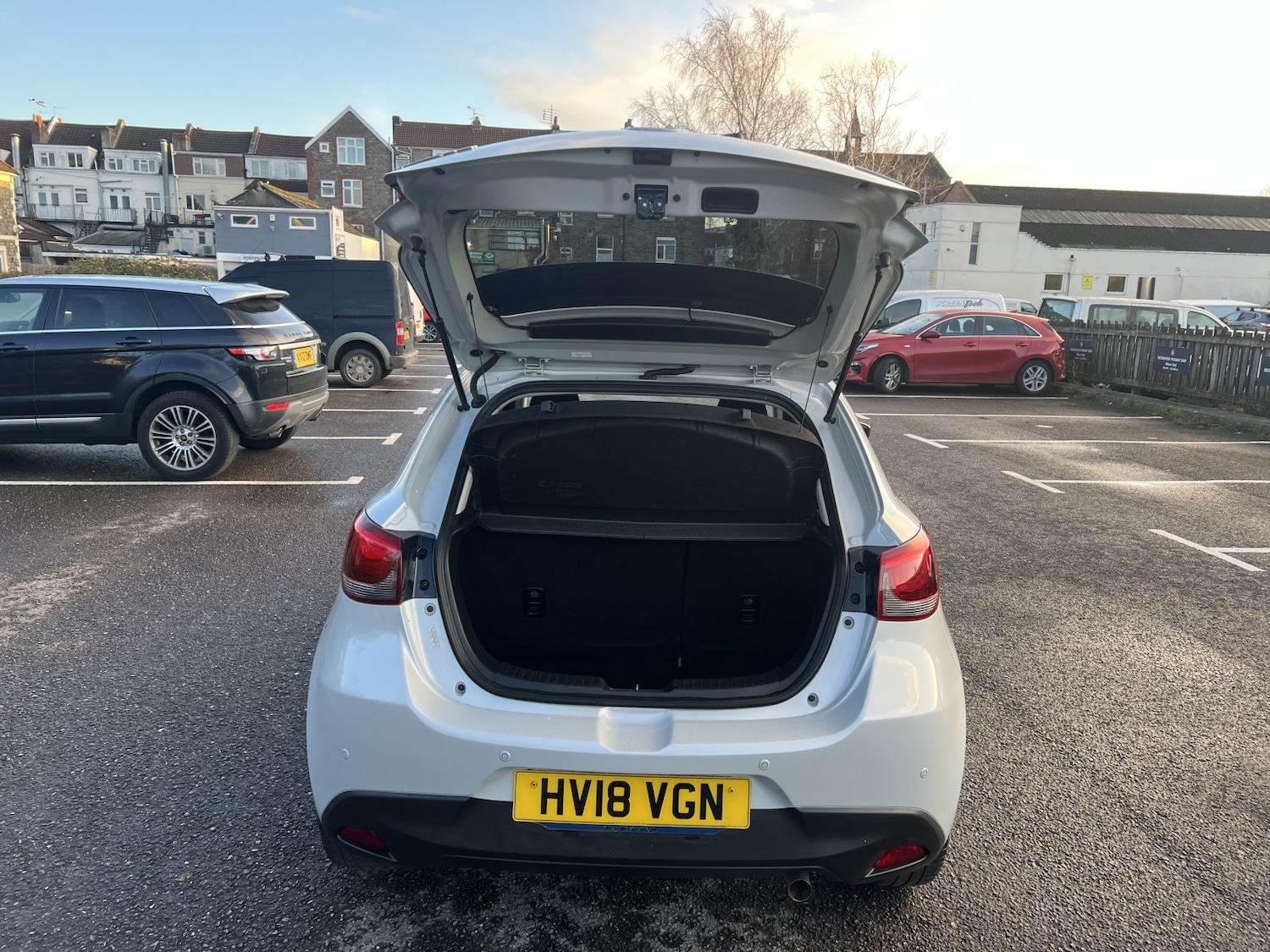 Used Mazda Mazda2 2018 for sale - 76784999: Photo 21
