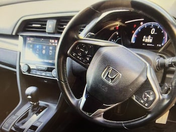 Used Honda Civic 2019 for sale - 76273345: Photo 3