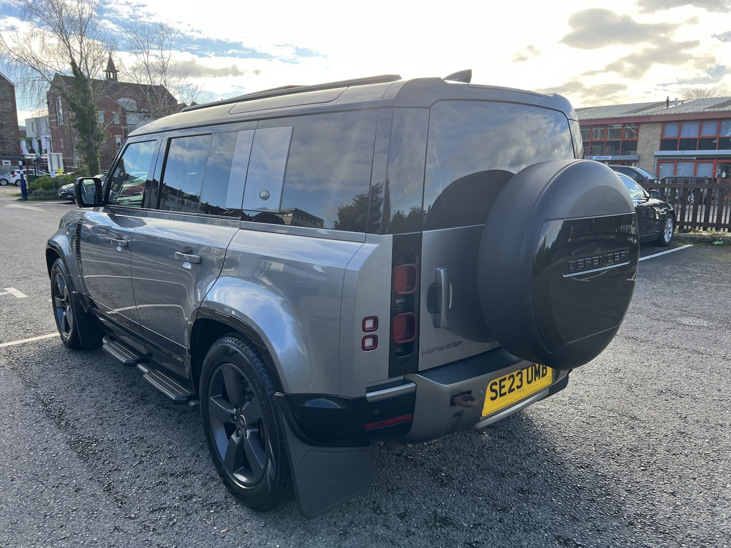 Used Land Rover Defender 110 2023 for sale - 76769802: Photo 10