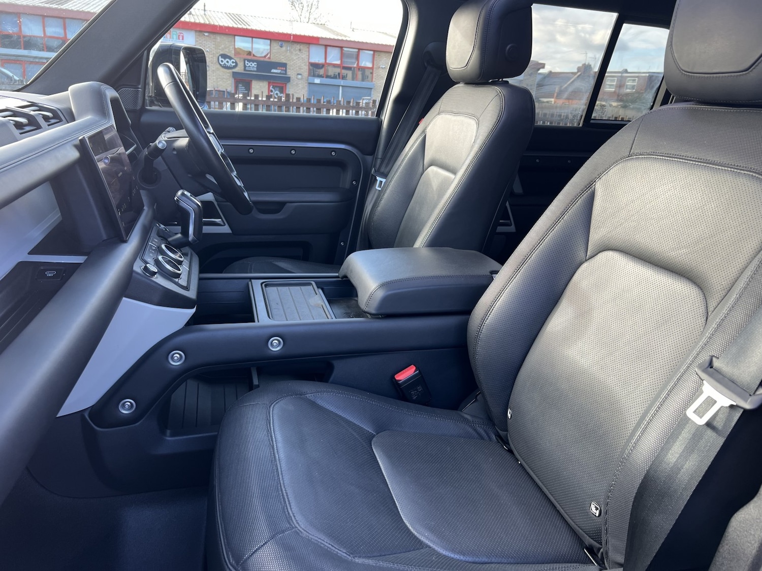 Used Land Rover Defender 110 2023 for sale - 76769802: Photo 14